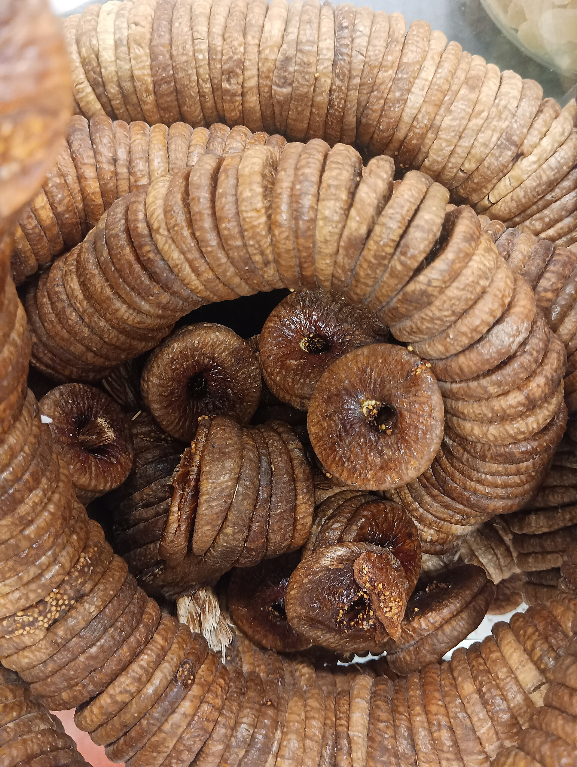Dried bold figs
